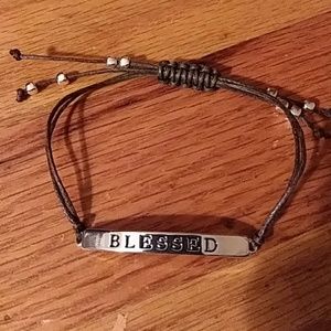 Silvertone. Rope Bracelet